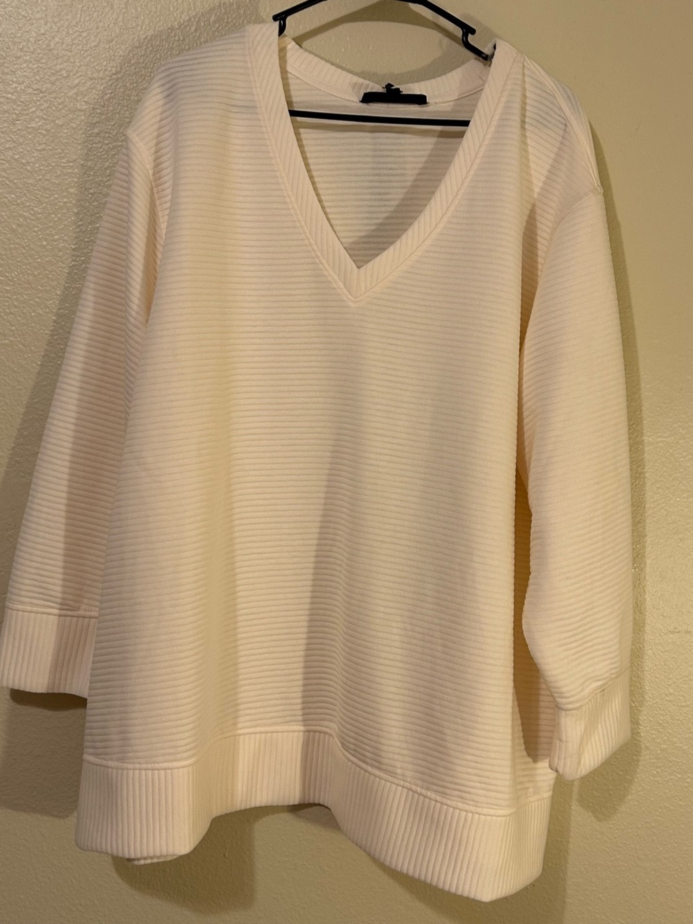 Jane & Delancey Pullover Women's V-Neck Ribbed Shirt - Cream Size 2X